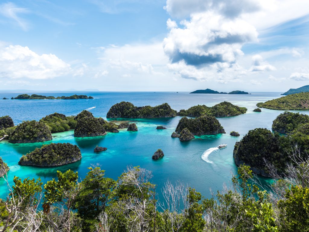 raja ampat - 8 things to know before you go