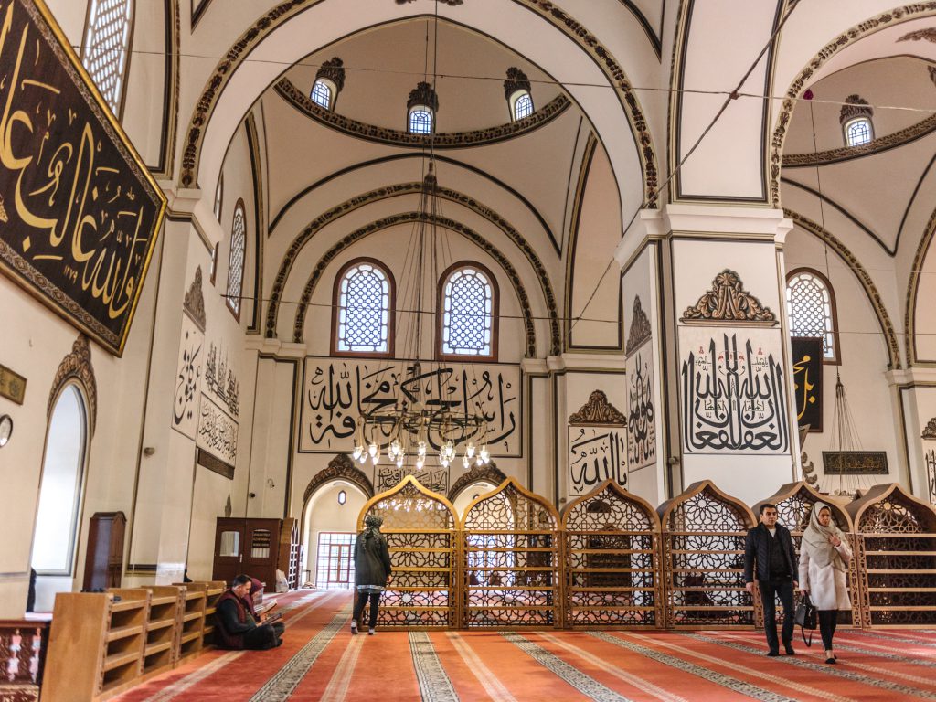 Visit Bursa Grand Mosque - the 5th holiest mosque in Islamic world