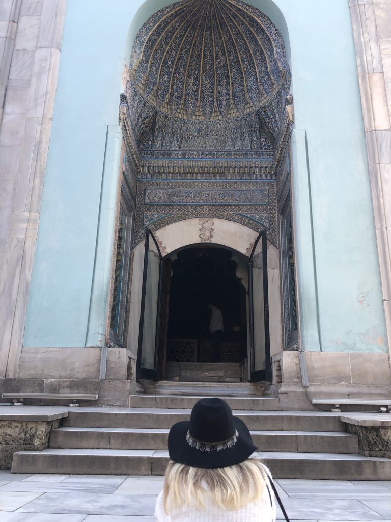 Visit the Green Tomb (Yeşil Türbe)